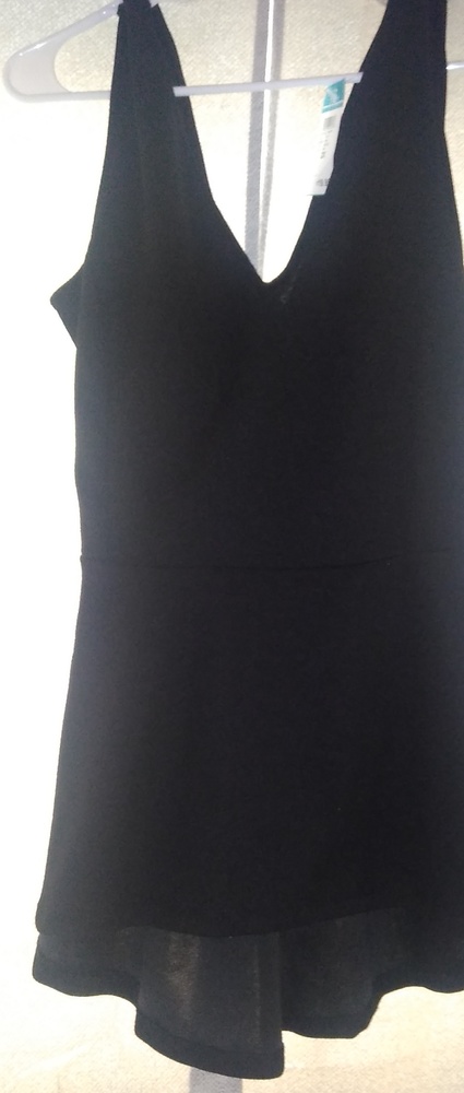 2x black peplum top